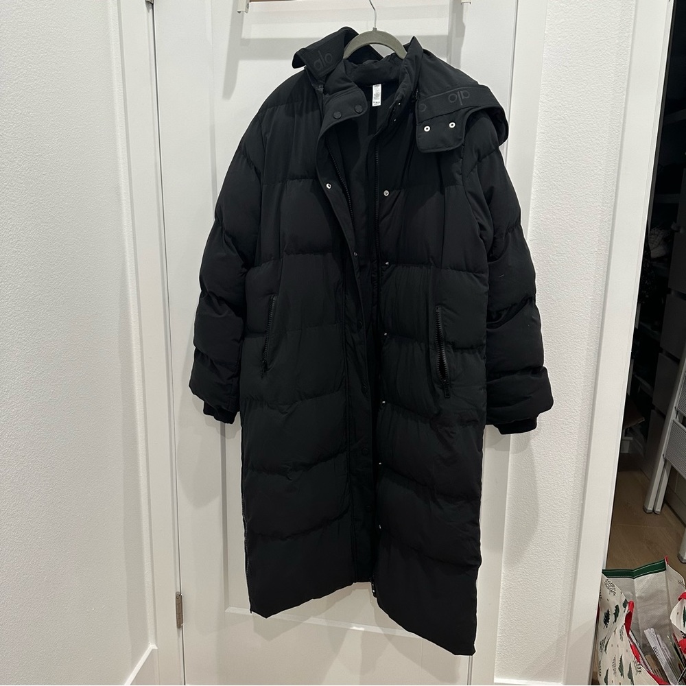 🆕 Alo Yoga Long Black Puffer Jacket